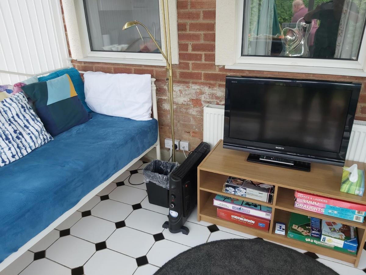 Garden Apartment นิวตันแอบบ็อต ภายนอก รูปภาพ